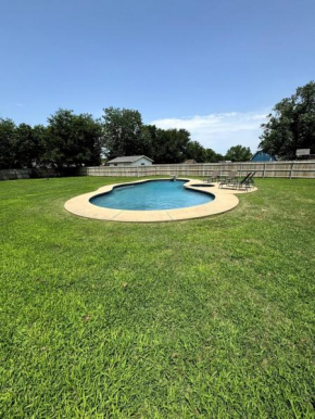 Full HOME with 2 KING BEDS and a POOL